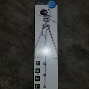 Camera or camcorder tri pod